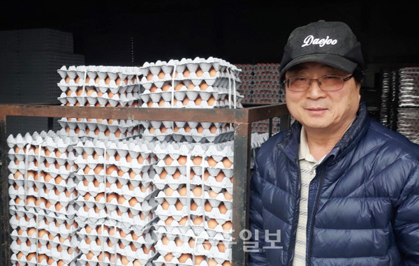 홍북읍주민자치회(회장 김상홍·당산마을 이장)가 지역 아동과 청소년들의 건강한 성장을 돕기 위해 계란 100판을 기부했다.
