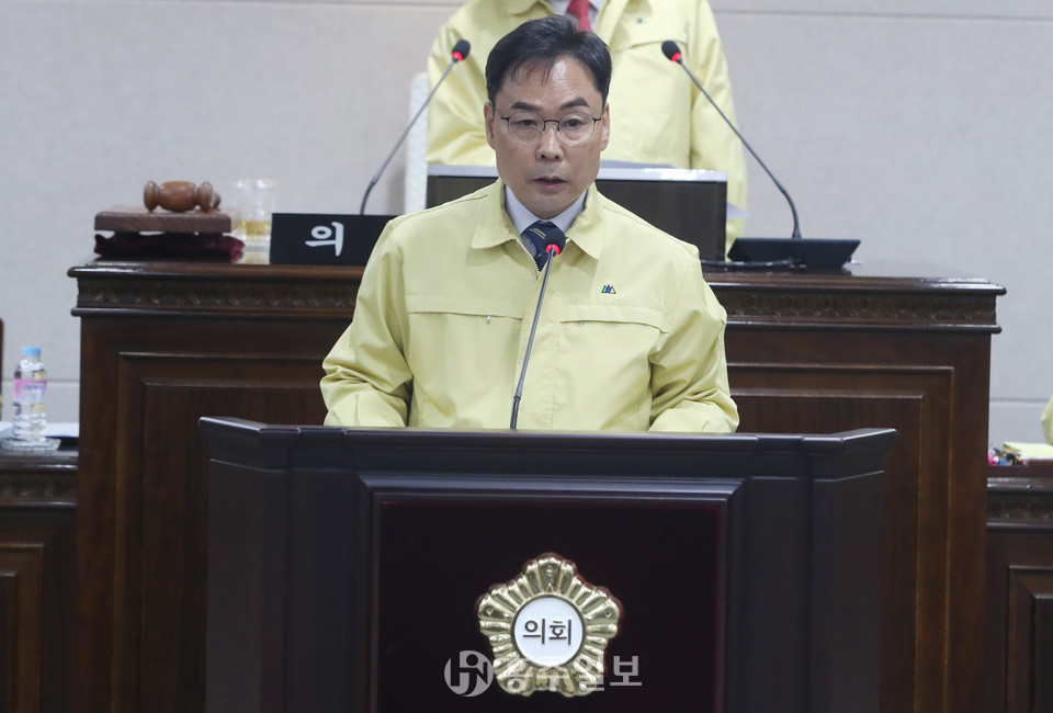 지난 22일 홍성군의회 제267회 임시회 제1차본회의에서 ‘항일 독립운동가 발굴조사 및 계승발전’이라는 주제로 5분 발언을 하고 있는 문병오 의원.