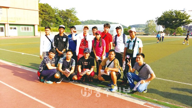 홍성한필회가 주최한 한필운동회가 지난달 29일 홍남초등학교 운동장에서 열려 100여명이 참여해 한국과 필리핀 문화를 교류하고 화합하는 시간을 가졌다.