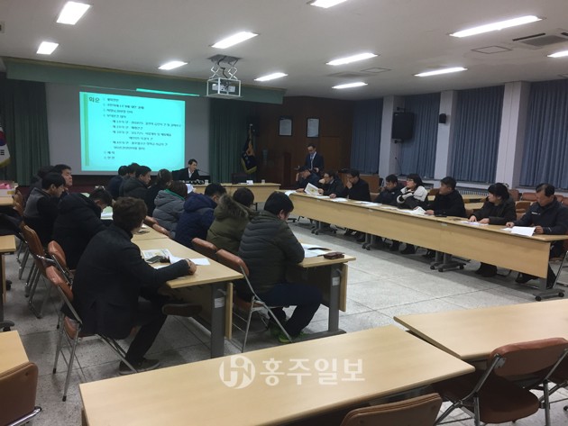 홍성경찰서청소년선도위원회(위원장 명기철)는 지난 13일 홍성경찰서 대회의실에서 선도위원 및 경찰서 관계자 등 40여 명이 참석한 가운데 정기총회를 진행했다.