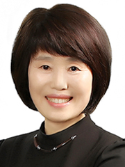 <strong>김선옥<br></strong>테라폰 책쓰기코칭 아카데미 대표<br>칼럼·독자위원<strong></strong><br>