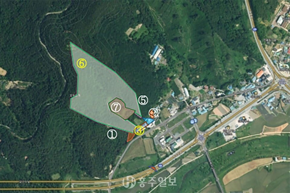 2만 평 규모의 기념관 건립 예정지.